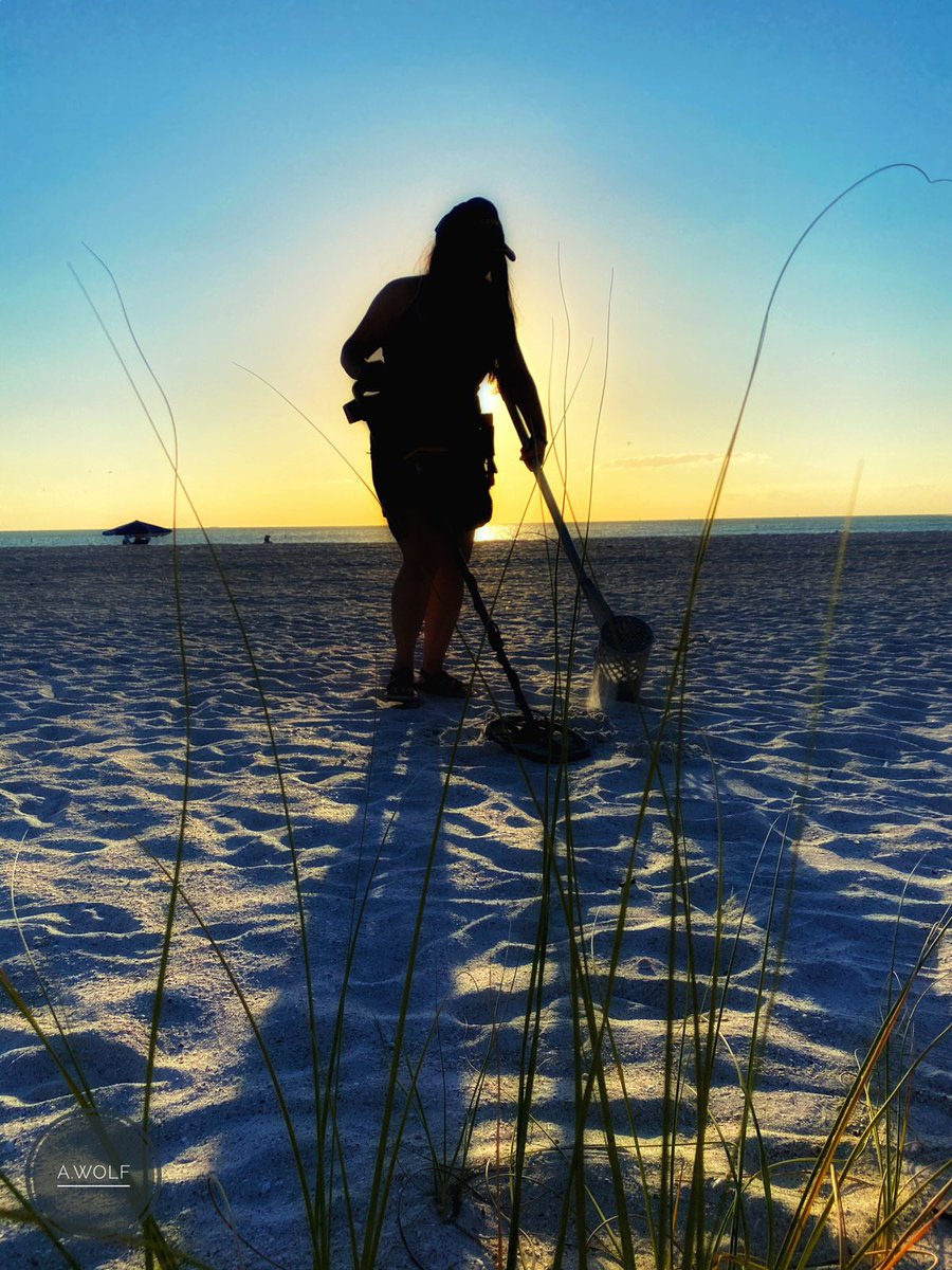 Heading to Florida tomorrow...vacation and metal detecting on the beaches!