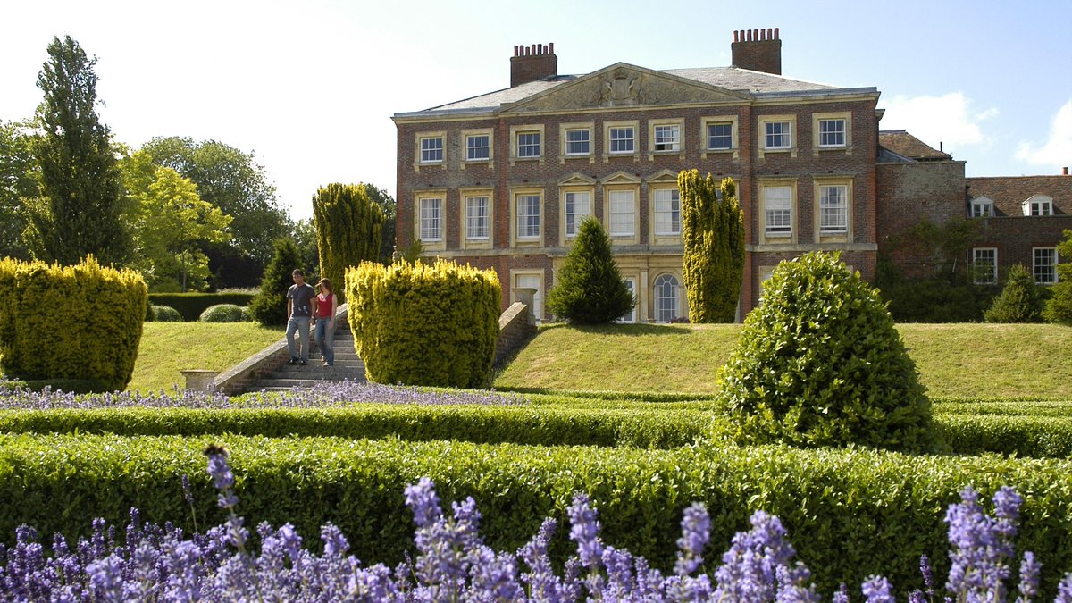 MilesandBarr's tweet photo. Goodnestone Park Gardens is a peaceful spot in #Canterbury, described as ‘one of the loveliest gardens in Kent’. It boasts lush gardens as well as a selection of old trees, including a cedar which dates back to the 1700s!

📸 @VisitKent 

#kentestateagents #kent #milesandbarr https://t.co/QQVioVjQOW