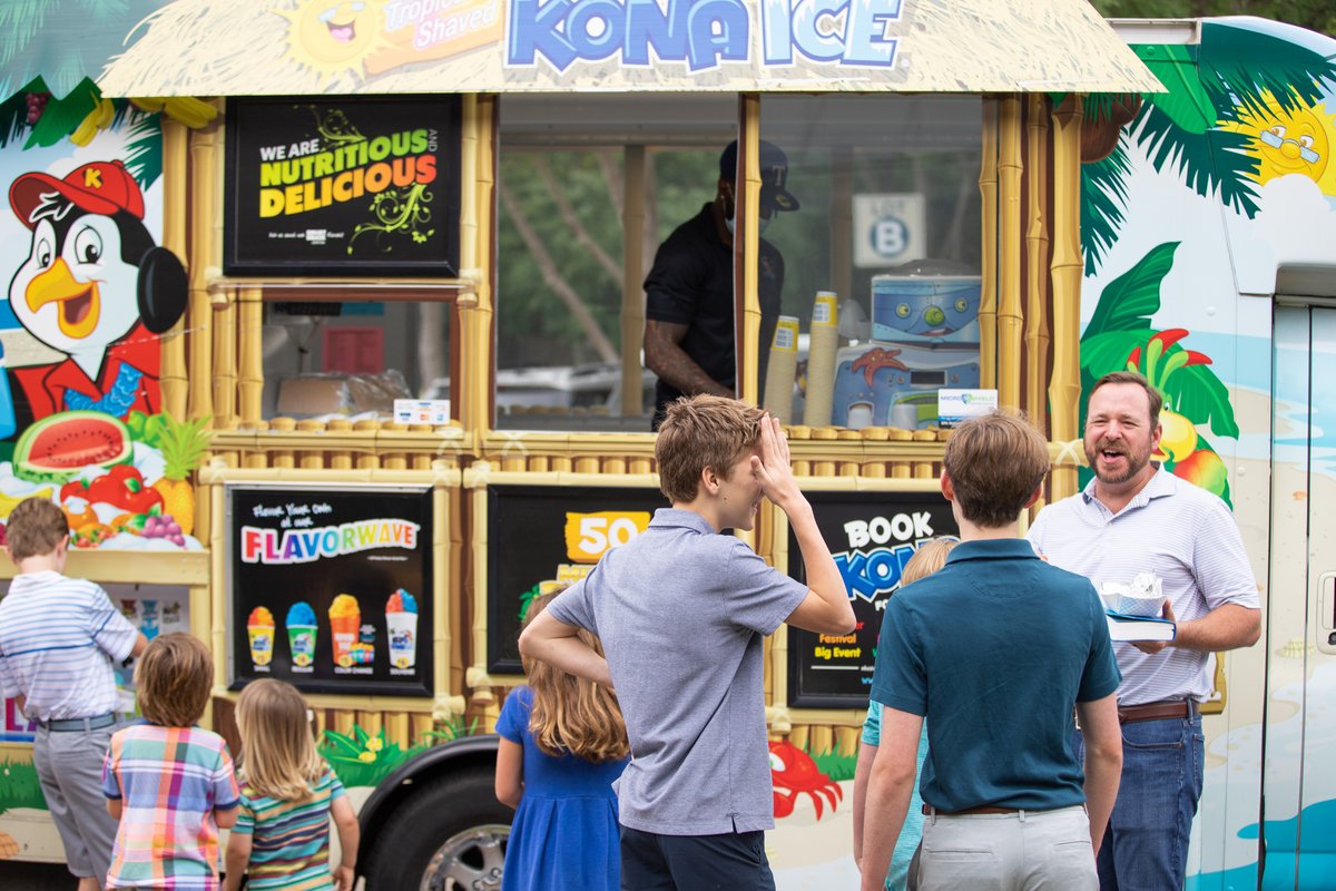 Kona Ice, tacos, AND play time?! What more could your kids and family want? At MDPC we strive to bring families closer together, so we work hard to create Sunday school environments that increase connection! Join us this next Sunday!