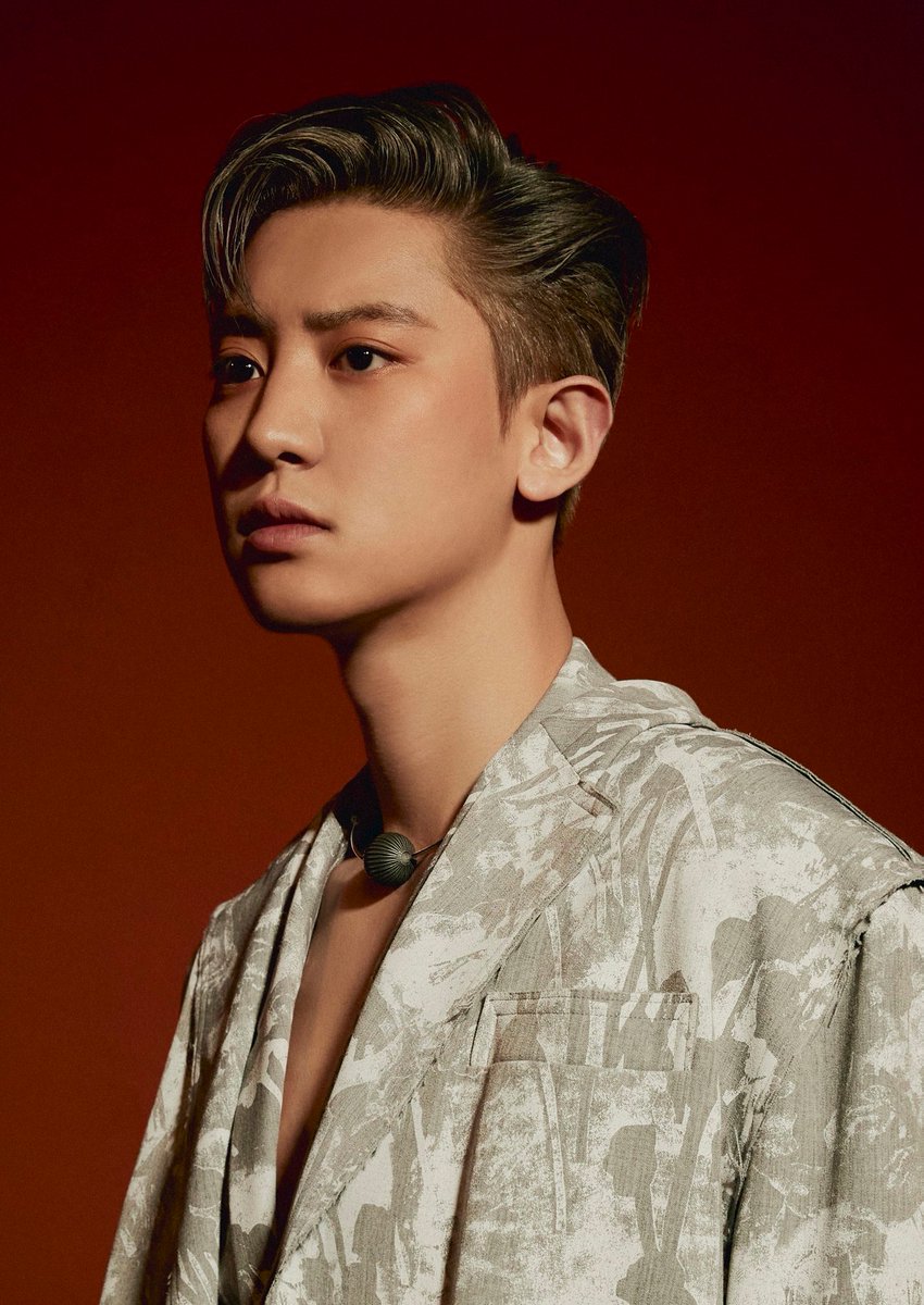 WORLDMUSICAWARD's tweet photo. #EXO's #Chanyeol slays in new gorgeous teasers for the highly anticipated upcoming album #DontFightTheFeeling out June 7 at 6PM KST!📸✨💿💥6️⃣/7️⃣🕕🔥👑💚
EPISODE 01. EMERGENCY LANDING
엑소 Special Album [DON'T FIGHT THE FEELING]
#엑소 #weareoneEXO
#DONT_FIGHT_THE_FEELING
#찬열 https://t.co/kQysvWDOpE