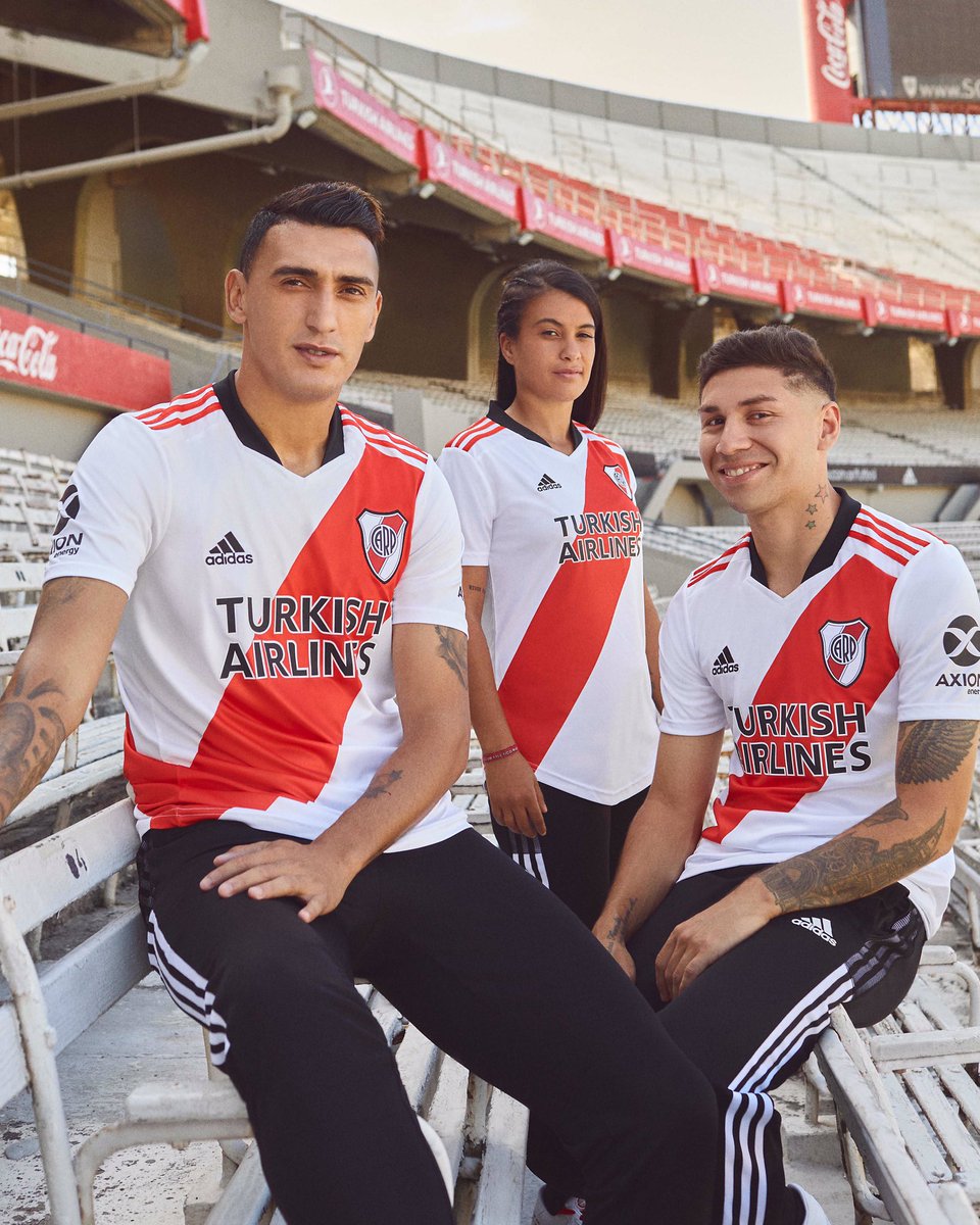 matisuarez88's tweet photo. 120 Años de Fútbol y Pasión!
Felicidades River. https://t.co/PhVvYHMHCZ