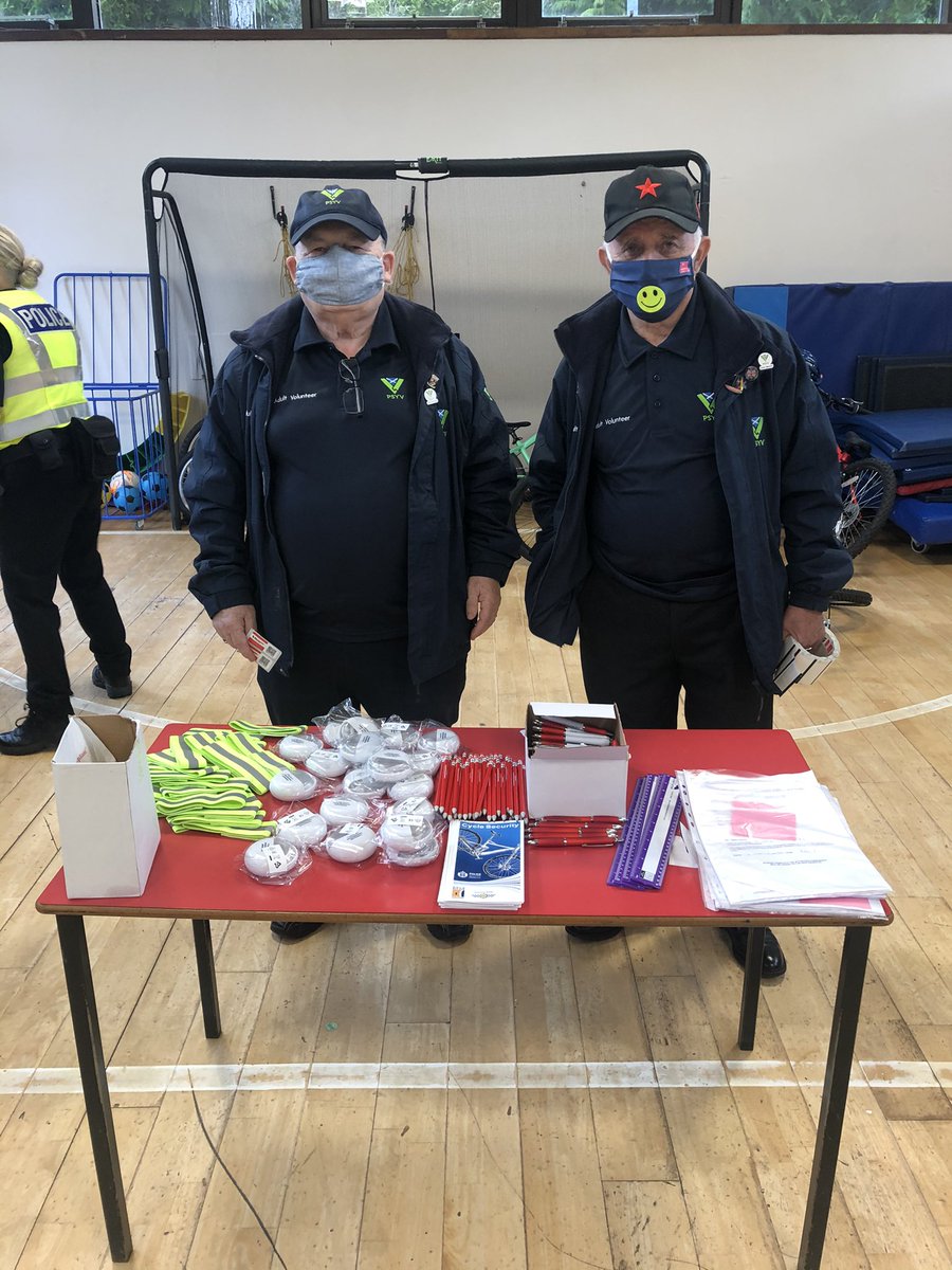 NLASC_Lee's tweet photo. PARTNERSHIP | Cycle Safety Project @kildrum_ps today

🚴🏼‍♂️46 children having their bikes added to the Bike register👏🏼

🚴‍♀️53 children participating in @BikeabilityScot

🚴🏼‍♂️11 children learning to cycle

Thanks to C’nauld Com Forum @CumbernauldPol @scotfire_nlan
@NLActiveSchools https://t.co/oLCri2UOC8