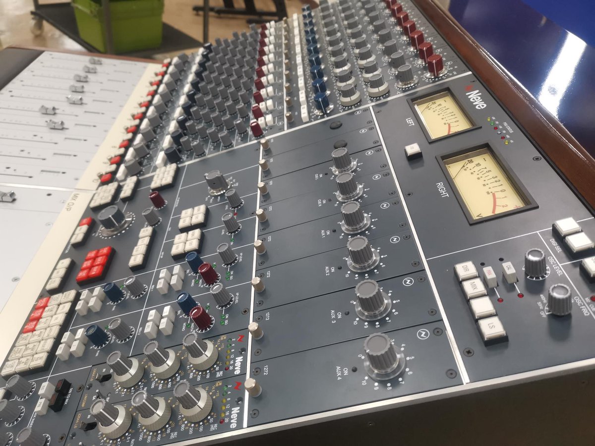 AMSNeveLtd's tweet photo. Here is another #Neve #BCM10/2 Mk2 console ready for its new home π https://t.co/6a9Gn1fwUl