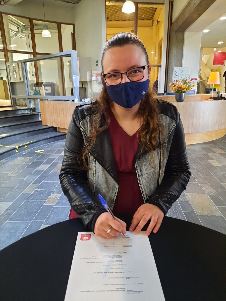 charissa188's tweet image. #Propedeuse 
#Gehaald : 17 juli 2020
#Uitreiking : 25 mei 2021
Iets met corona en lockdowns, maar ik heb hem nu echt🥳✔