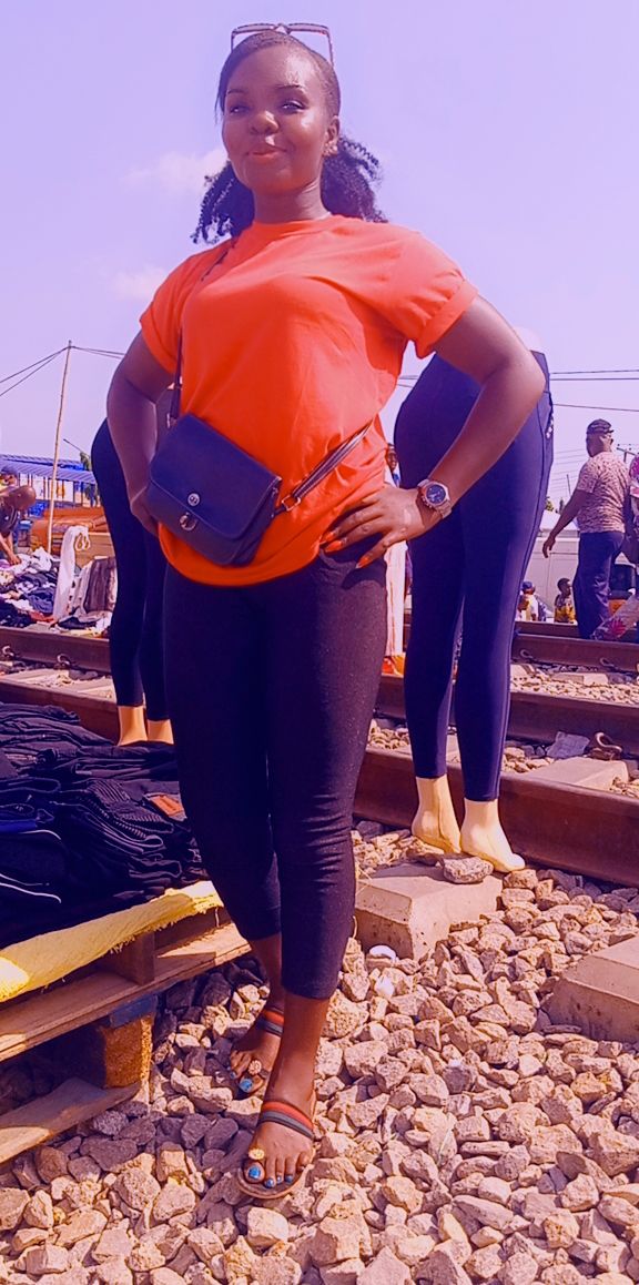 Simply_Stephs's tweet image. Hello Twitter 🙋‍♀️
Na for Ikeja along i dey hustle my own daily 2k, i started last week Wednesday. I sell trousers and leggings Incase you see me please patronize me ooo or you can also say hi 😁
Spiff 
60%ROI 
Tomori