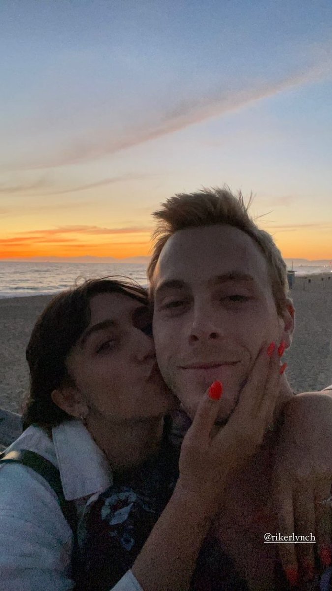 lightsross's tweet photo. They are so beautiful❤️ https://t.co/eUvWkRoQqG