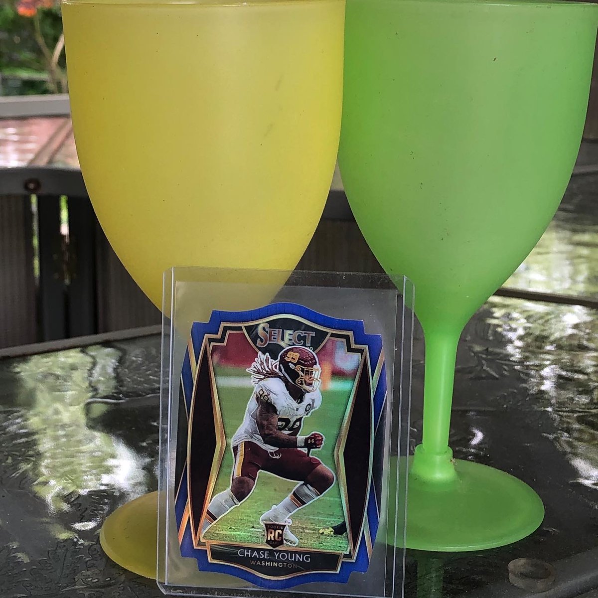 TheBreakerBoyz's tweet photo. 2020 Panini Select Chase Young RC Blue Prizm Die Cut #164. Pulled this from a personal pack. Hate that the @Giants have to face @youngchase907 twice a year. @NFL @PaniniAmerica Will be willing to trade or listen to offers. DM if interested. #ByBB @HobbyConnector @Hobby_Connect https://t.co/ySzAsaisPx
