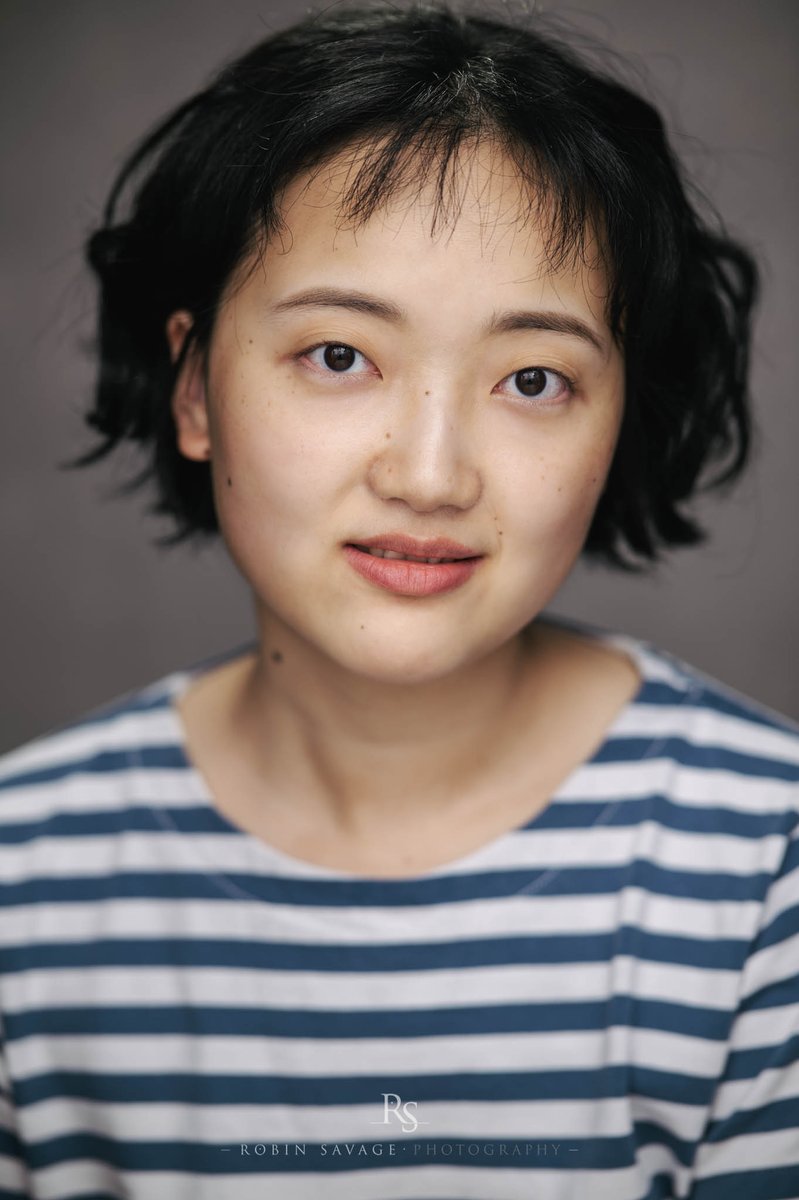 RobinSavagePics's tweet photo. New hair, new #headshots for Xiaonan Wang, studying at @E15actingschool.
https://t.co/I5Ek3Sfz17
#theaphp #aphpapproved https://t.co/KdWXryt62F