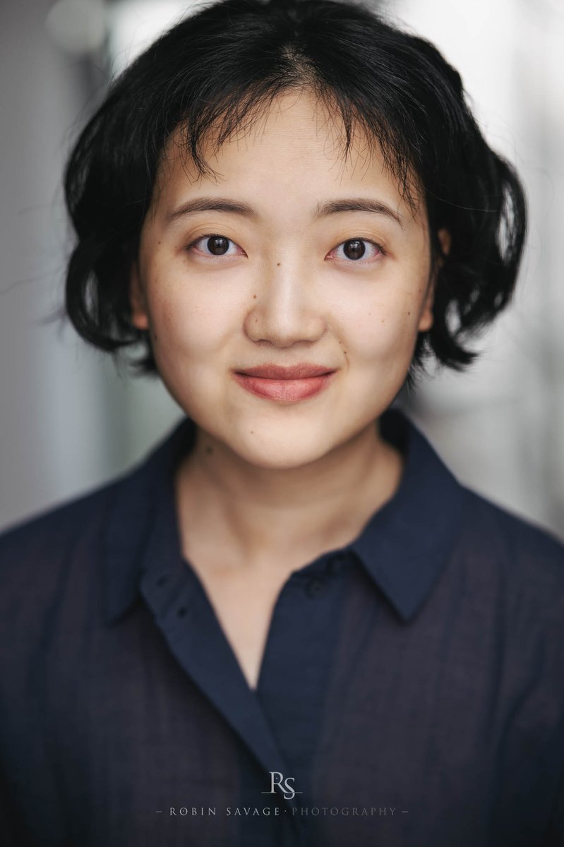 RobinSavagePics's tweet photo. New hair, new #headshots for Xiaonan Wang, studying at @E15actingschool.
https://t.co/I5Ek3Sfz17
#theaphp #aphpapproved https://t.co/KdWXryt62F