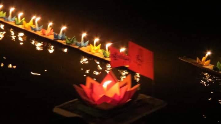 Akari77376578's tweet photo. On Kason's Full Moon Night, residents in Shwegu protested the military dictatorship by praying with lotus flowers and candles. #May25Coup  #DeclineSACEdu  #WhatsHappeningInMyanmar https://t.co/zHqQw4M7s0