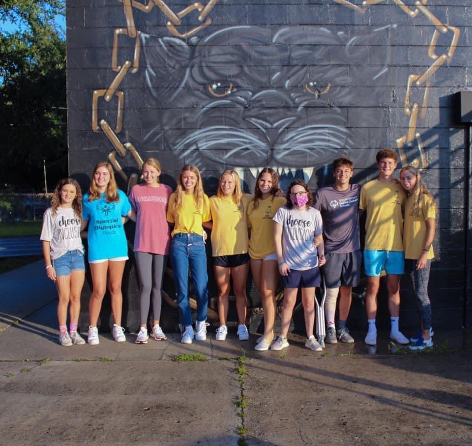 Congratulations to our AMAZING seniors today!  🙌🏻🙌🏻🙌🏻👏🏻👏🏻👏🏻 Thank you for your dedication to inclusion at Plant High!  Good luck on your next adventures, we know you’ll accomplish great things!