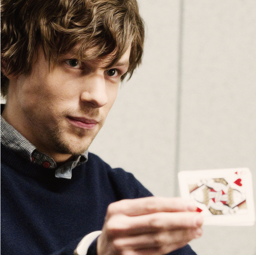 Ne kadar yakından bakarsan o kadar az şey görürsün.
#nowyouseeme