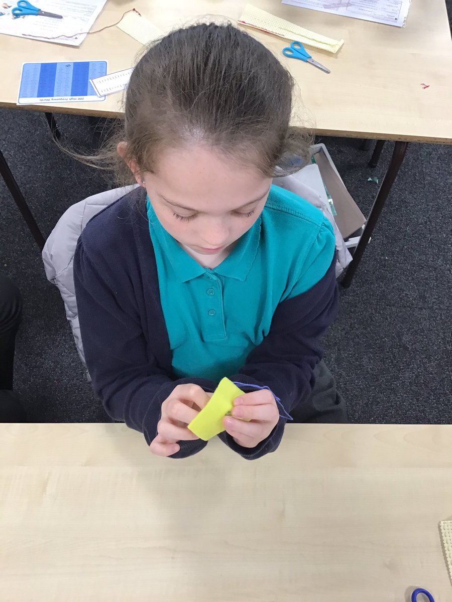HamDingle5L's tweet photo. This afternoon, the children continued to practise their sewing techniques. They also learnt how to secure a bead and button to a piece of fabric. https://t.co/Paj4fHlh3u
