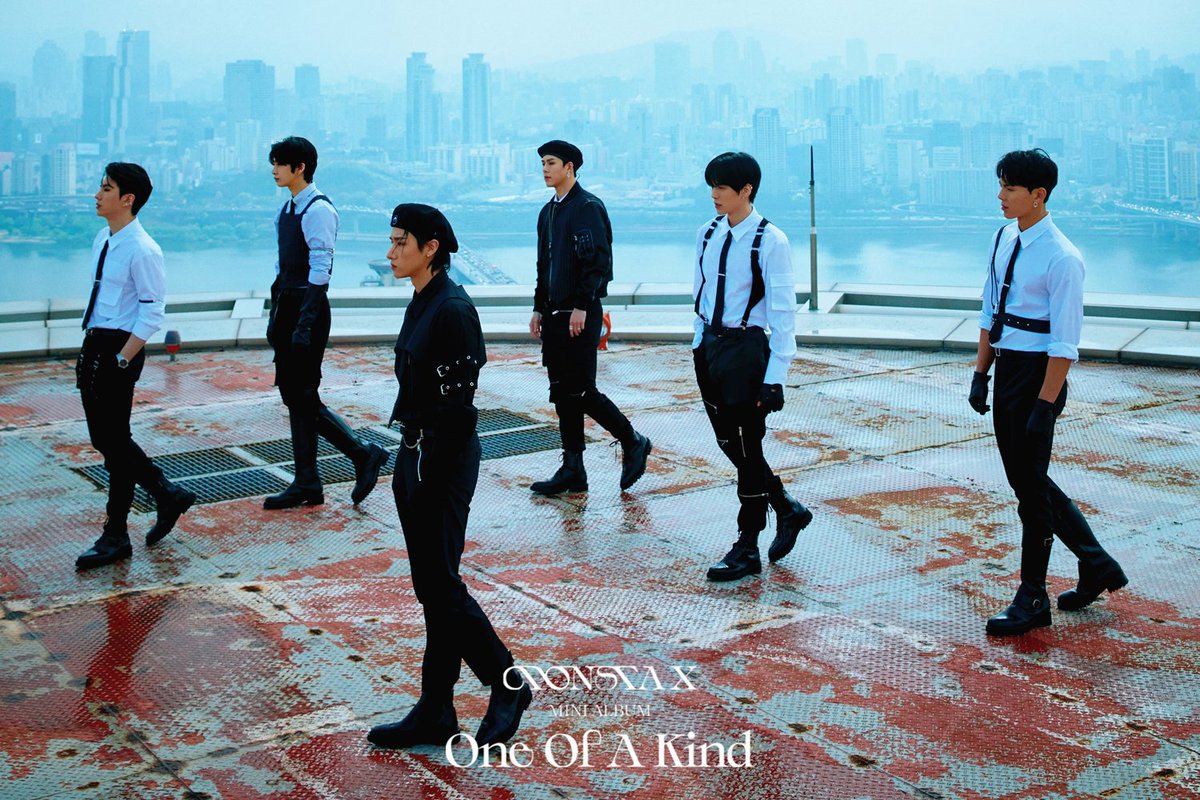 RamenhaeMXMB's tweet photo. Dear @VogueKorea 
Kpop group named @OfficialMonstaX are having comeback on 1st June, it will be amazing if you select them as your cover models for upcoming issue. LOOK AT THEM SERVING VISUALS, HOW CAN YOU DENY? https://t.co/kCvyAbHOKM