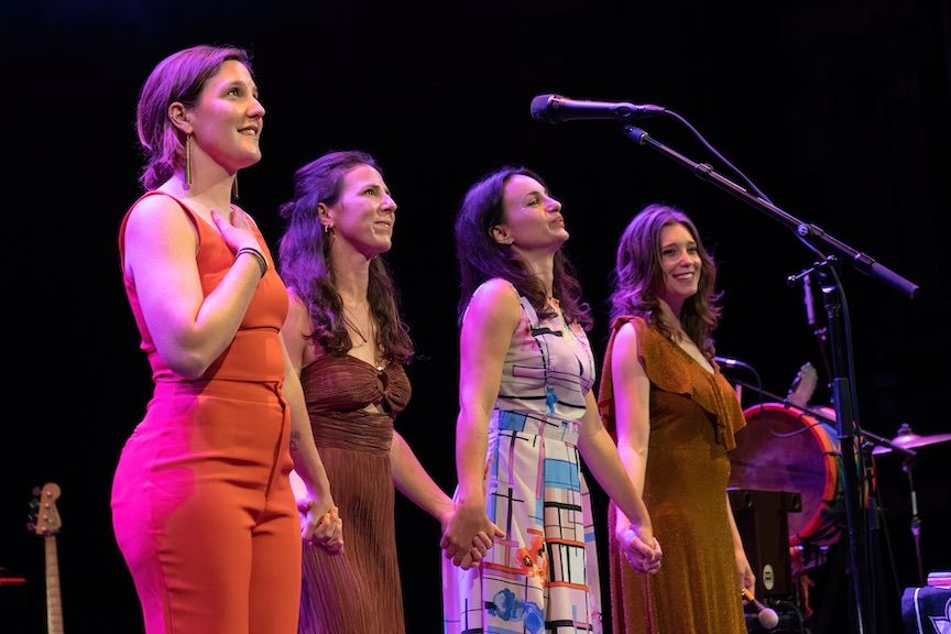 Press Junkie PR (@pressjunkiepr) on Twitter photo Thanks to the <a href="/AustinChronicle/">Austin Chronicle</a> for capturing the magical night from <a href="/leylinesound/">Ley Line</a> & <a href="/NaneTheBand/">Nané</a> on 5/21 at the <a href="/ParamountAustin/">Paramount Theatre</a>!
"Ley Line & Nané Reopen Paramount Theatre with Spiritual Lift"
buff.ly/3yAmUDD Thanks to the <a href="/AustinChronicle/">Austin Chronicle</a> for capturing the magical night from <a href="/leylinesound/">Ley Line</a> & <a href="/NaneTheBand/">Nané</a> on 5/21 at the <a href="/ParamountAustin/">Paramount Theatre</a>!
"Ley Line & Nané Reopen Paramount Theatre with Spiritual Lift"
buff.ly/3yAmUDD