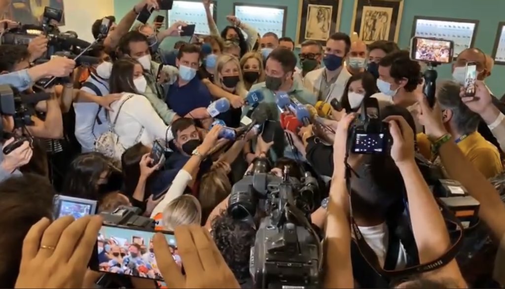 FranjDelMo's tweet image. Y luego nos preguntamos por qué pasan según qué cosas y nos hacemos los estupendos horrorizados