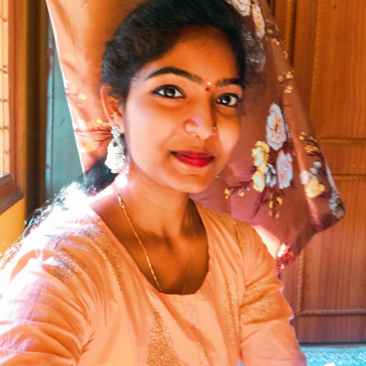 Deepurajendrap1's tweet photo. #NewProfilePic https://t.co/2267mLJYX8