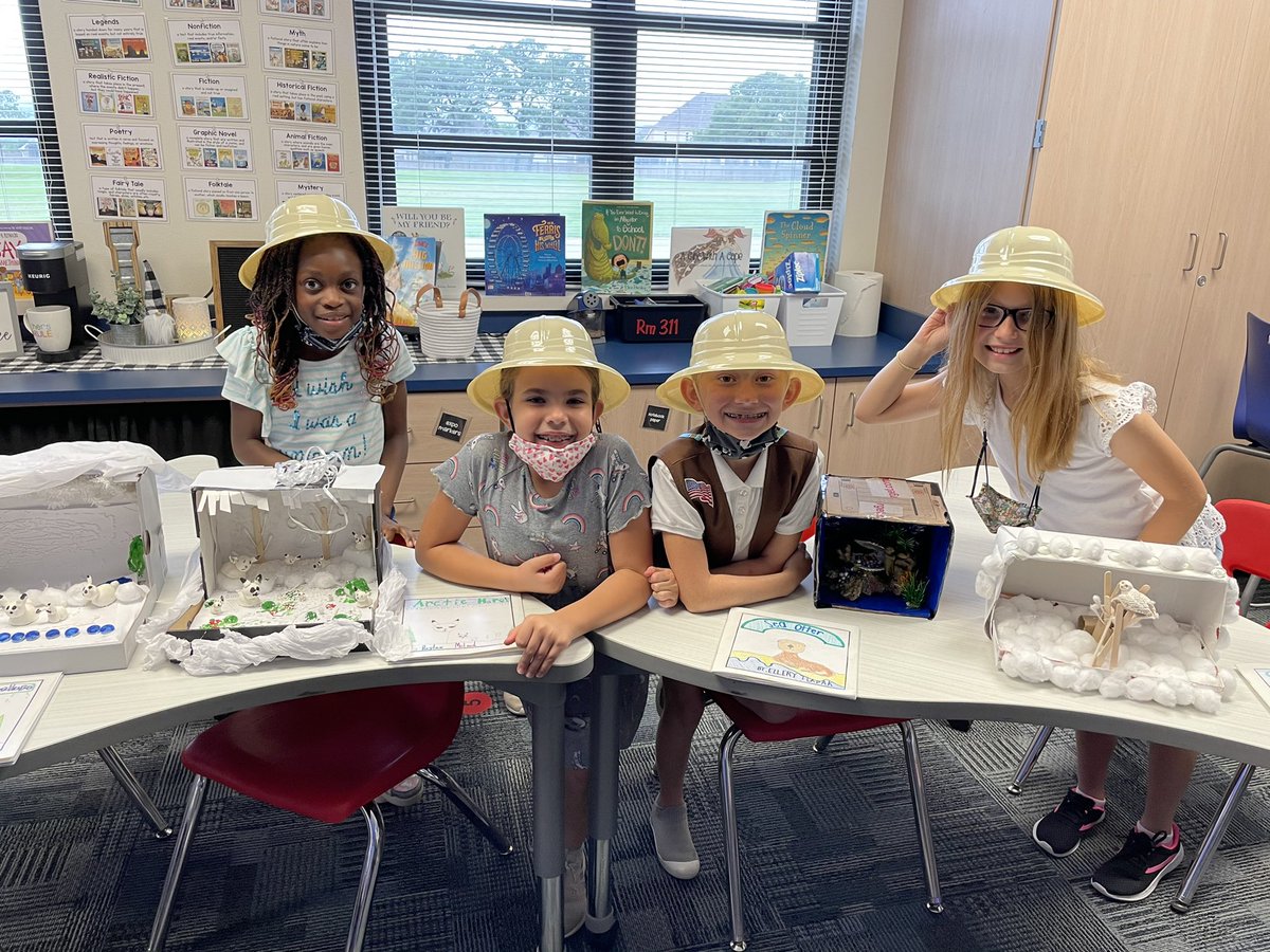 TheMrsWilkinson's tweet photo. Thank you to everyone who has come out to see our 3rd grade zoo! We have loved sharing all of our Arctic animals with you! ❄️🐻‍❄️🐳 https://t.co/a81YmxheTM