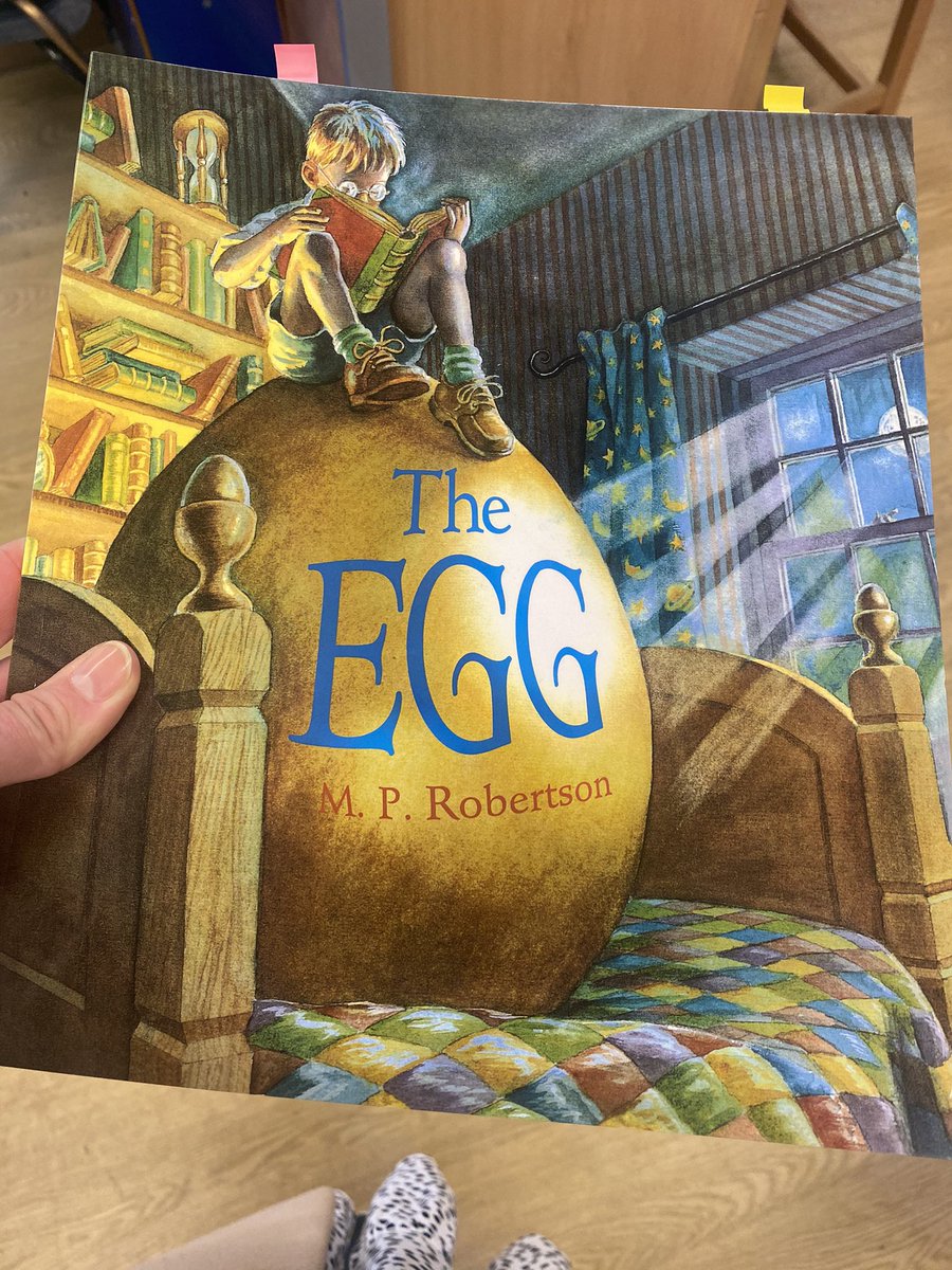 SadiePhillips's tweet photo. My clever, creative friends in Y1 are having lots of fun in English this week. The children discovered a golden egg on the roof and their classroom has been abuzz with theories and ideas ever since! #englishchat #primaryenglish https://t.co/2ItaVtxV60