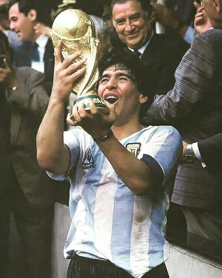 aericeok's tweet photo. El mejor jugador de la historia.
La persona mas conocida en el Mundo 
Gracias https://t.co/VrkN9ftrSF
