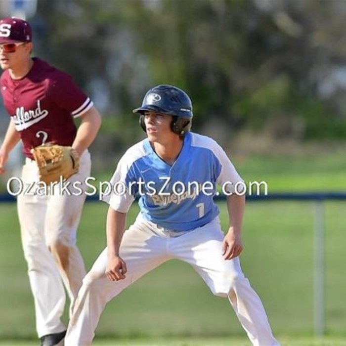 Clever_Baseball's tweet photo. Congratulations to Jake Twigg on his commitment to @CardinalsMAC they are getting one of the best athletes, baseball players and competitors in the area. Very happy for him and Cole to be together at the next level.  

@SouthCenMoSport @OzarksOzone @scoreboardguy https://t.co/GubV66Rk1g