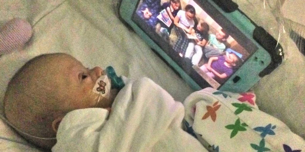 Evelina London (@evelinalondon) on Twitter photo A special app is helping families on our neonatal unit stay connected when visiting regularly can be difficult: 👉bit.ly/EvelinaPrematu…
A family who have benefited have been talking to @BBCnews. Watch them here or tonight on <a href="/BBCLondonNews/">BBC London</a> at 6:30pm:
bbc.co.uk/iplayer/episod… A special app is helping families on our neonatal unit stay connected when visiting regularly can be difficult: 👉bit.ly/EvelinaPrematu…
A family who have benefited have been talking to @BBCnews. Watch them here or tonight on <a href="/BBCLondonNews/">BBC London</a> at 6:30pm:
bbc.co.uk/iplayer/episod…