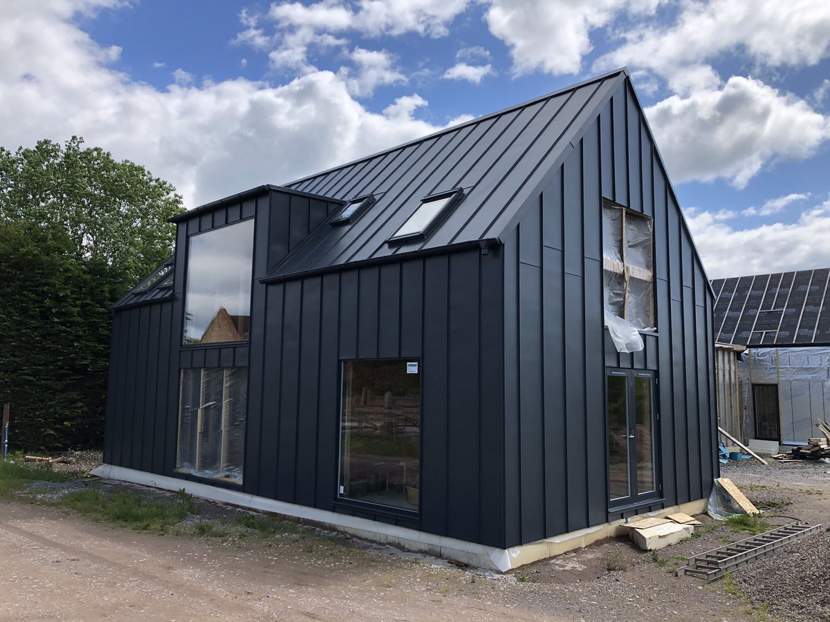 metal_solutions's tweet image. GreenCoat PLX by @SSAB_AB supplied by @metal_solutions installed by @QMServicesLimi1  see GreenCoat PLX @NSBRC or contact metalsolutions.uK.com 
#greencoatplx