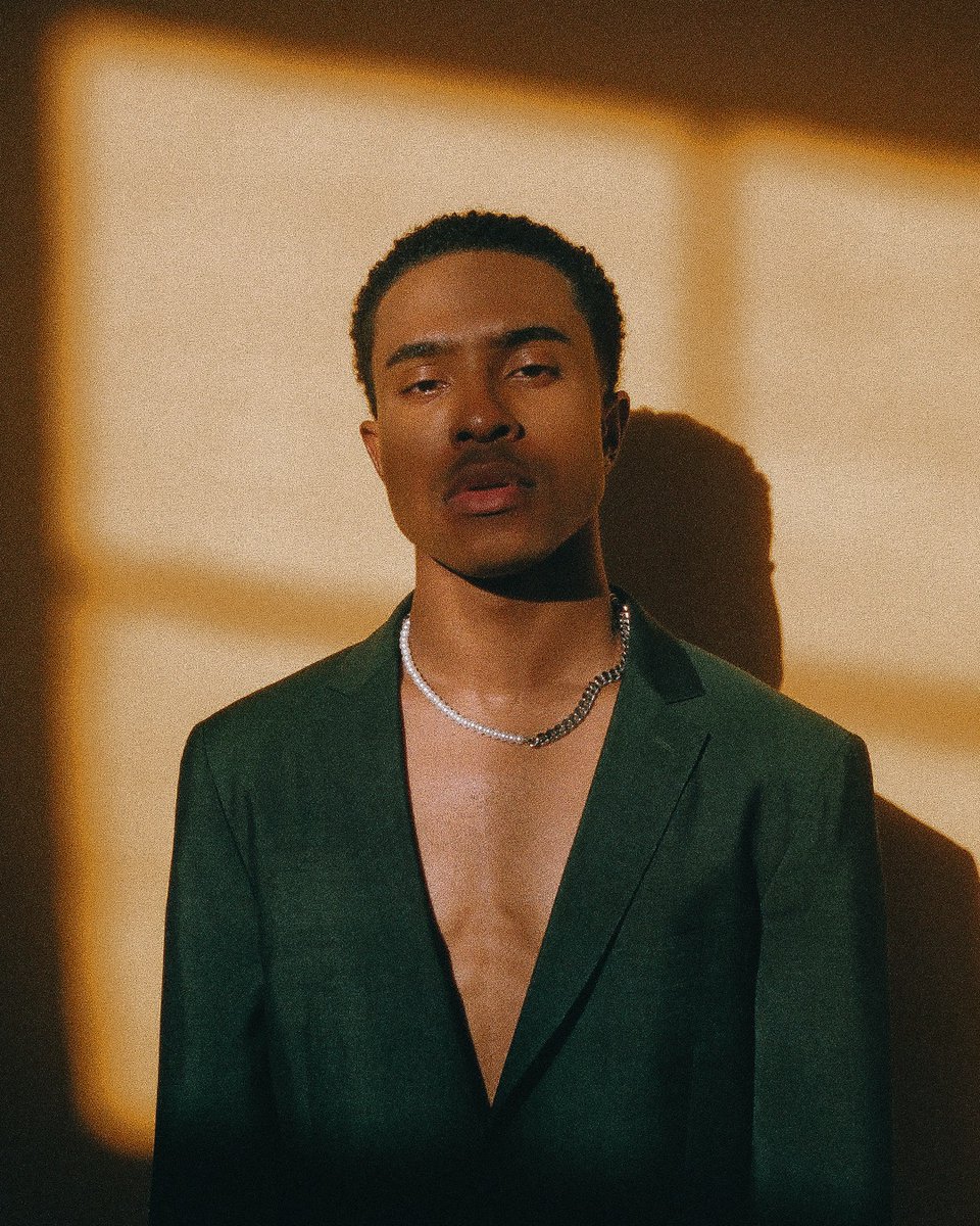 MusicAllAccess's tweet photo. Learn all about singer-songwriter @brennenjoy in our new @AllAccess interview with him here- https://t.co/wZmd77Nel4 We talk about his newest song "Insecure" featuring @realpinksweats and much more! @warnerrecords #BrenJoy https://t.co/QE26YrlqBZ