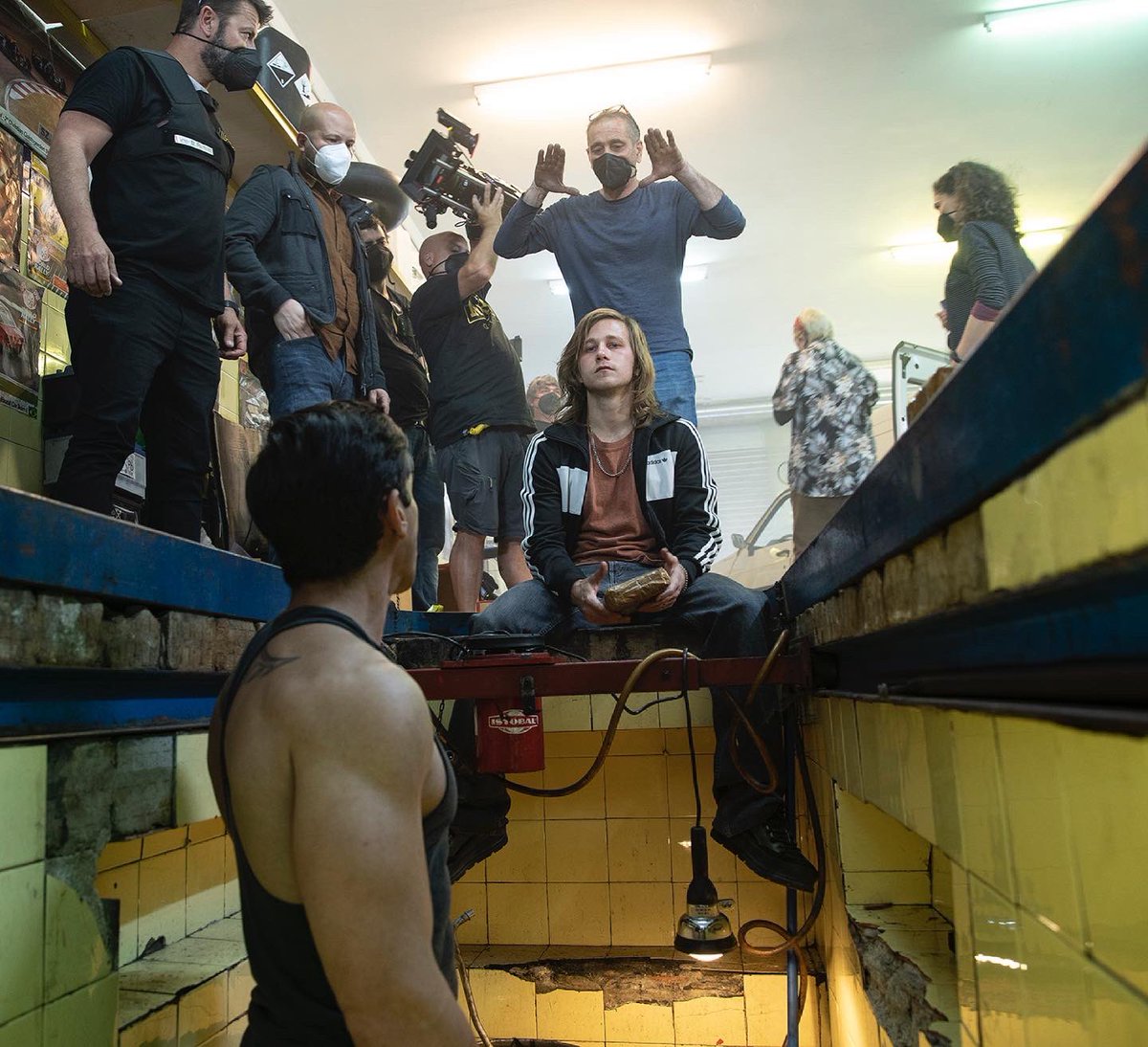 jonkortajarena's tweet photo. Estamos rodando #ElInmortal 
De @MovistarPlus y @Telemundo https://t.co/VFnUkjHx1Z