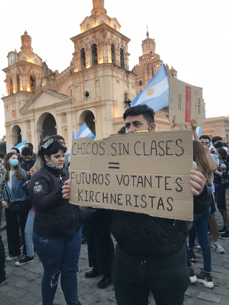 #25MTODOSaLasCalles