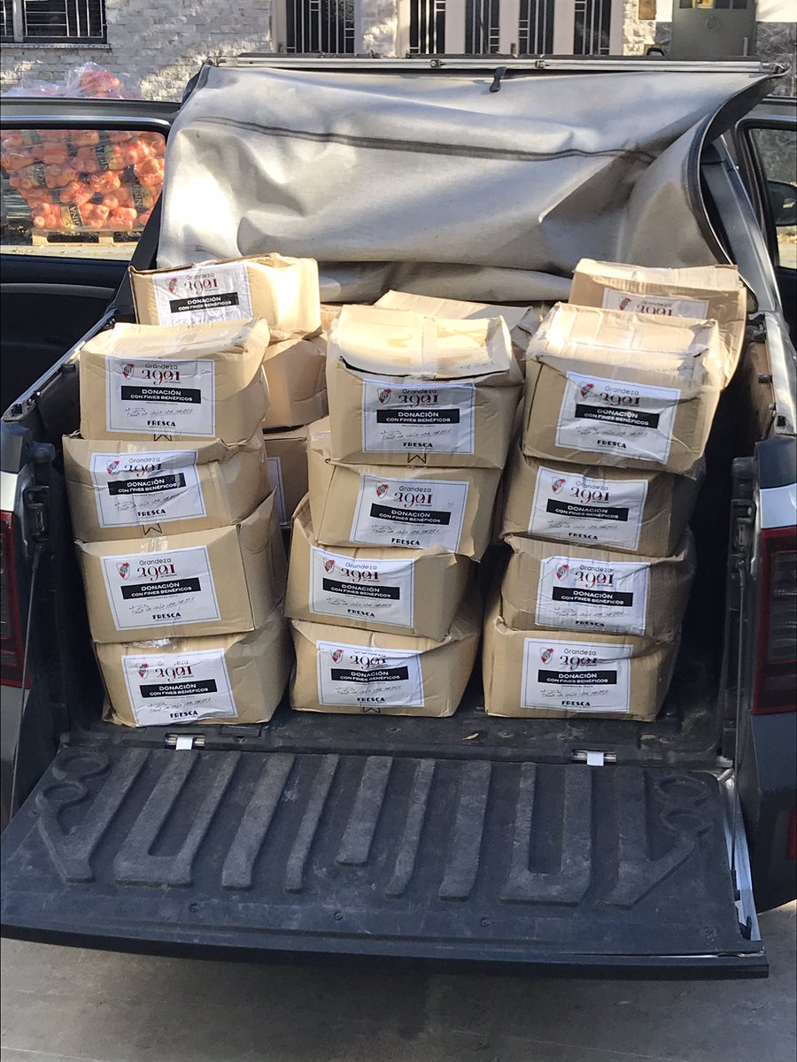 agrupcarp's tweet photo. 15 comedores (11 en Gran Buenos Aires y 4 en CABA)
5420 raciones comprometidas.
Fideos frescos- Salsa- Queso rallado (Envases individuales)-Pan.
Donaciónes en pastas secas y salsa de tomate para otras 5000 raciones aproximadamente.
Gracias a todos los que acompañaron. #River120 https://t.co/x1hi0dm9FN
