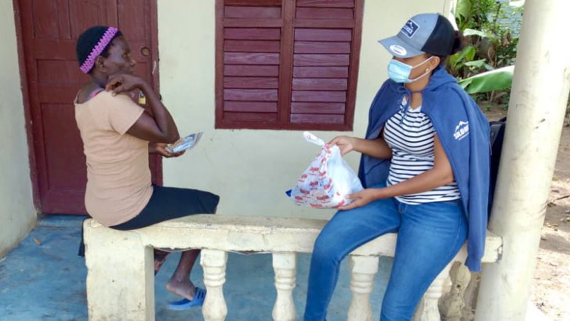 SolidRockIntl's tweet image. Community visits are continuing with outings both last week and scheduled for later this week. Our Dominican staff use these visits to spread the Gospel, offer prayer, and also provide health education, food staples, and COVID-19 relief items.