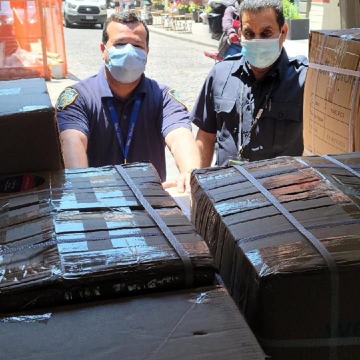 CutRedTape4Hero's tweet photo. Today, Cut Red Tape 4 Heroes gave Elmhurst Hospital in Queens 11k children's 3-ply surgical masks, 2,500 adult cloth masks, 1800 childrens face shield and 500 bottles of hand sanitizer spray for its Children's Hospital Event. Thank you to @WellBeforeHQ for donating children's PPE https://t.co/svXRYNBhmz