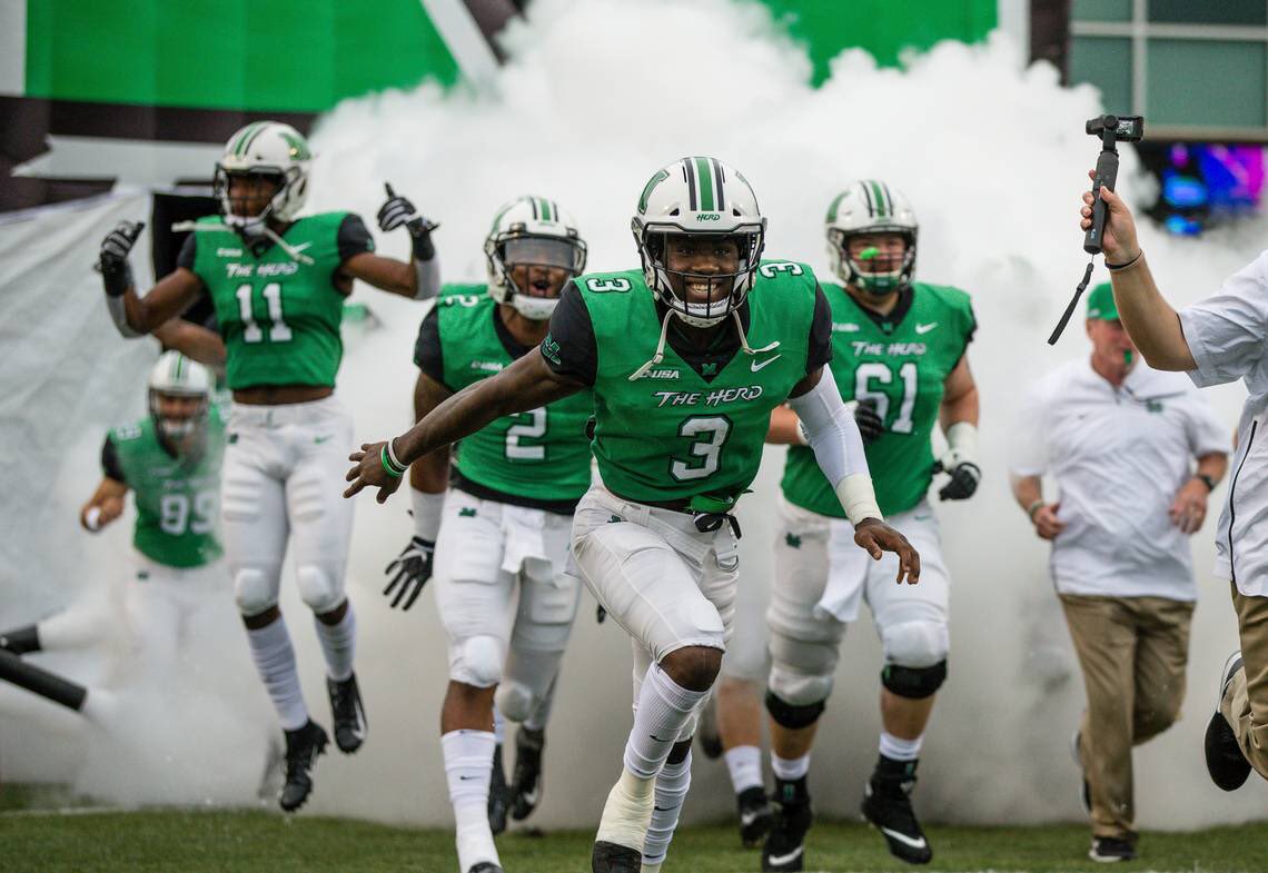 jhasz_53's tweet photo. Blessed to receive an offer from Marshall https://t.co/HHGzORcIYd