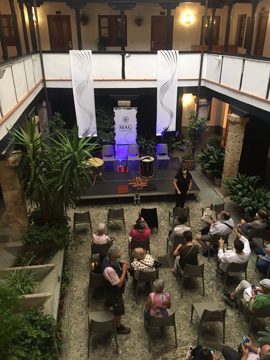 En unos minutos estaremos sobre este maravilloso escenario en el <a href="/Fest_MAGranada/">Festival MAG de Música Antigua Granada</a>