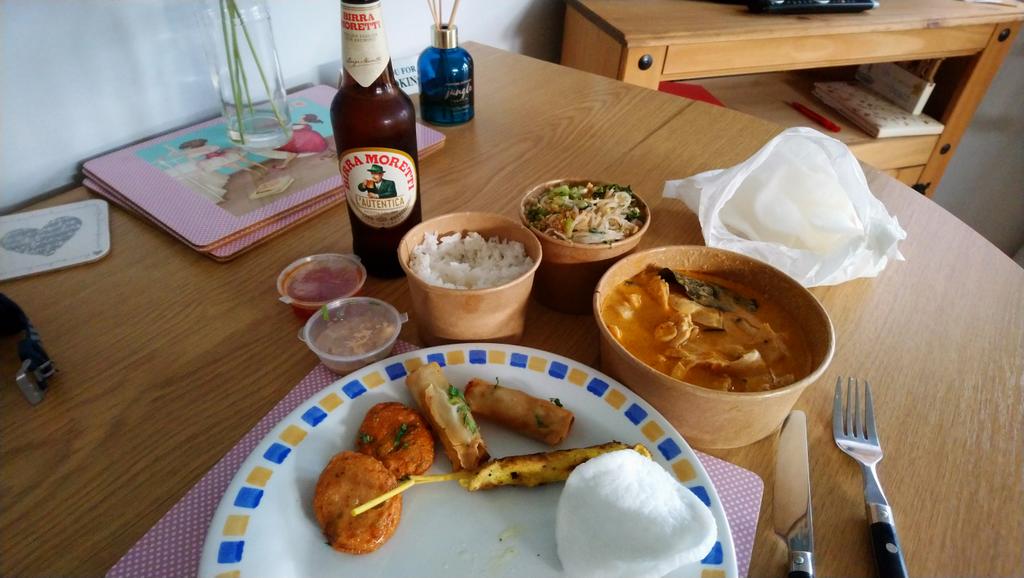 Dinner tonight from the pop up <a href="/phatkhao1/">phat khao</a> who are in Mundesley tonight. Absolutely delicious! 😊
