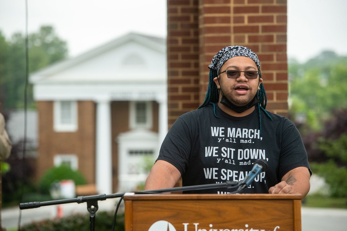 lynchburg's tweet image. The campus community gathered this morning at Snidow Chapel for the #GeorgeFloyd Remembrance Walk. At the bell tower, the Victory Bell was rung 46 times to honor every year of Floyd&apos;s life exactly one year after his death. #UniversityOfLynchburg