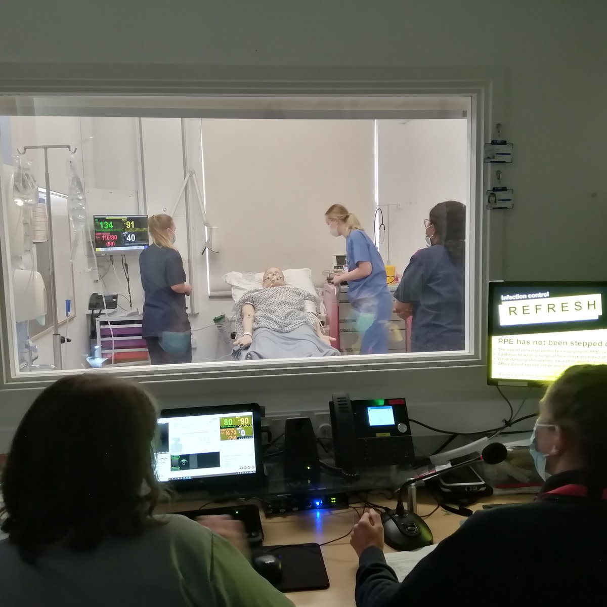 SimulationUHD's tweet photo. Great Ed sim this afternoon. A chance to practice chest decompression on #AkiraSim and think about human factors in a cardiac arrest! #nhs #Simulation @UHD_NHS @Laerdal_UK https://t.co/xHWPHFQRof