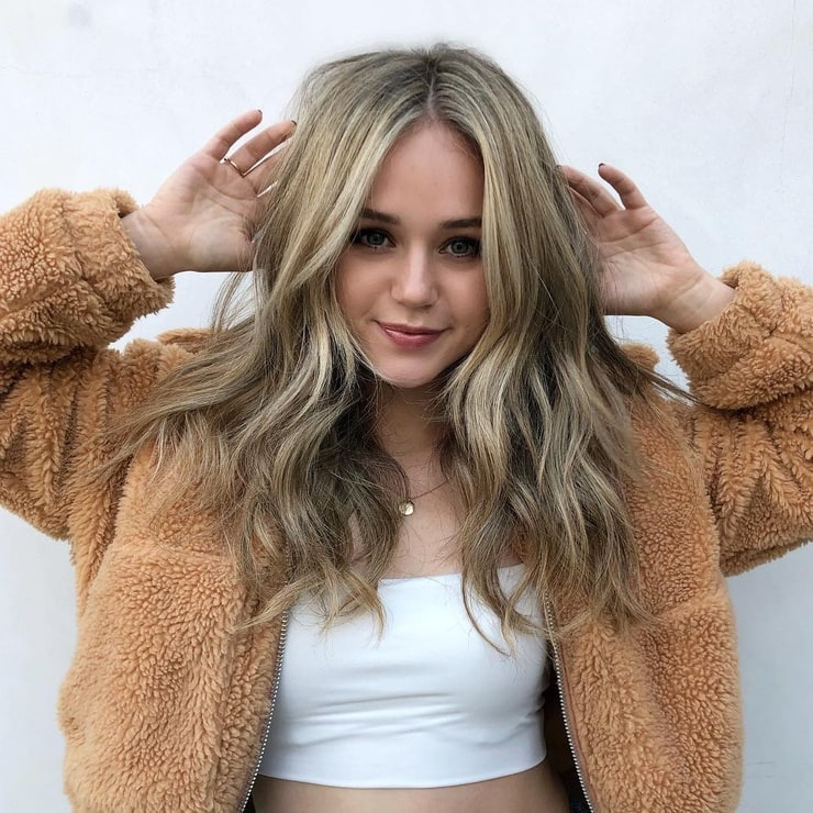  Happy Birthday Brec Bassinger      