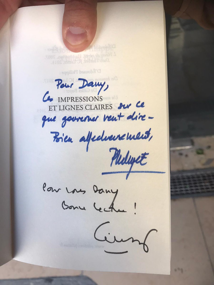 christophedany1's tweet image. Belle rencontre. Sérieux d @EPhilippe_LH et quelques mots amicaux avec @GillesBoyer.
Beaux moments autour de ce bon livre
