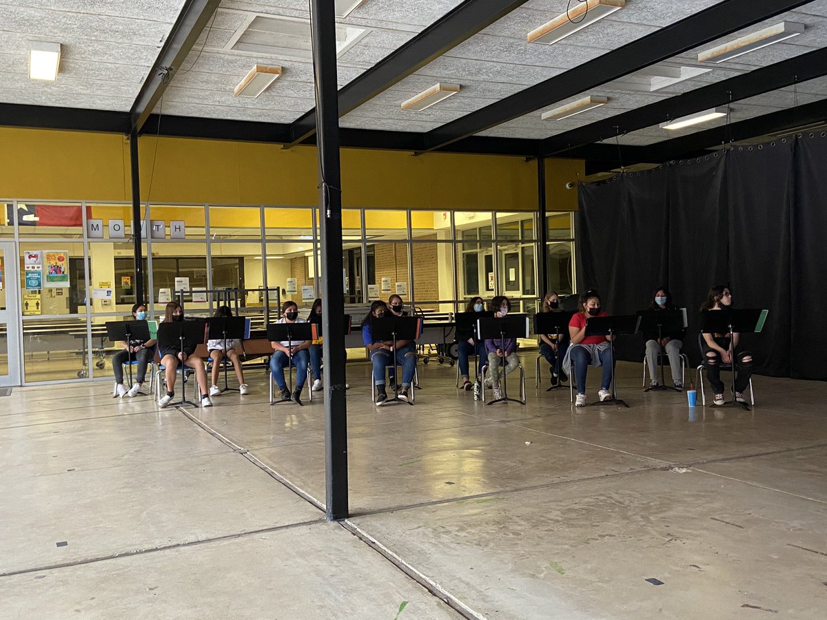 ToroChoir's tweet photo. First dress rehearsal last night! Varsity Treble joined us for their part as the chorus for this collaborative performance! Lots of eager singing and support for all of their choir family! @SeguinFineArts @SeguinISD @AJBriesemeister @SHSMatadorssing https://t.co/H04pbmLTw9