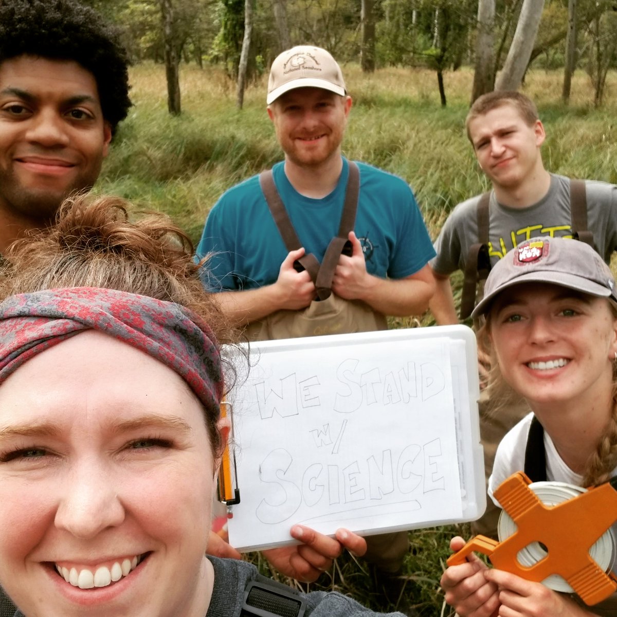 wisbrock's tweet photo. @sfs_src I can't pick just one field pic, there are too many amazing people that help me pick up so much trash! 😊#SRCScavenger #fieldwork @RLazcano22 @devonian_one @ejbecks16 @bizzy_berg @AnnaVincentMS @Karl_D_Gaisser @HoelleinH2Olab https://t.co/ZxeVuBuxhx