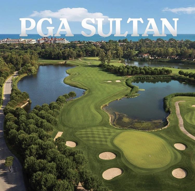 antalyagolfclub's tweet photo. Would you fancy a game on Turkey’s only PGA-certified golf course which has hosted countless tournaments? We know the answer is always yes.

#AntalyaGolfClub #PgaNationalTurkey #Antalya #FeelPrivileged #GolfLife #GolfClub #GerçeğiniYaşa #Titleist #PriviligedBeyondPerfection https://t.co/2eokfylEot
