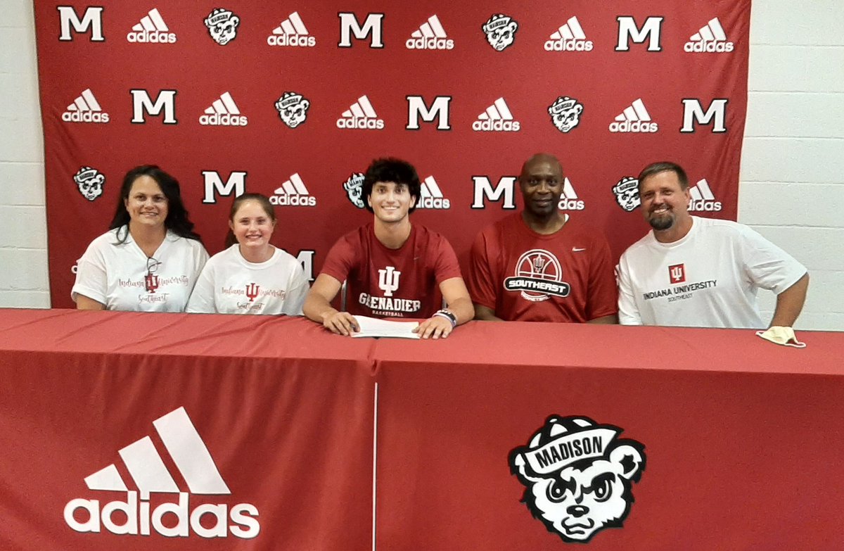 CampbellSports's tweet photo. Madison's Nick Center has signed to play basketball at Indiana-Southeast. Congrats! https://t.co/f9p2UkZoBs