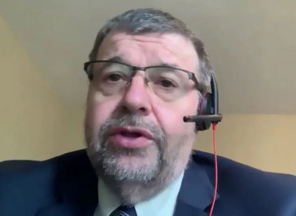 The president of Laurentian University was officially called to a House of Commons committee Tuesday to discuss Indigenous midwifery education, but faced some pointed questions on the school's finances. 

cbc.ca/news/canada/su…