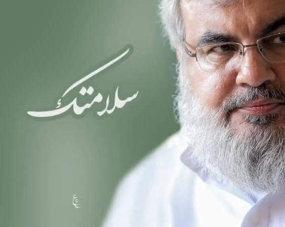 فدا مجرى التنفس منك نفسي
نموتُ ولا يصيبُك أيّ داءِ 

وإن ضاق الهواء عليك يوماً
تبرّع كلُّ حرٍّ بالهواءِ