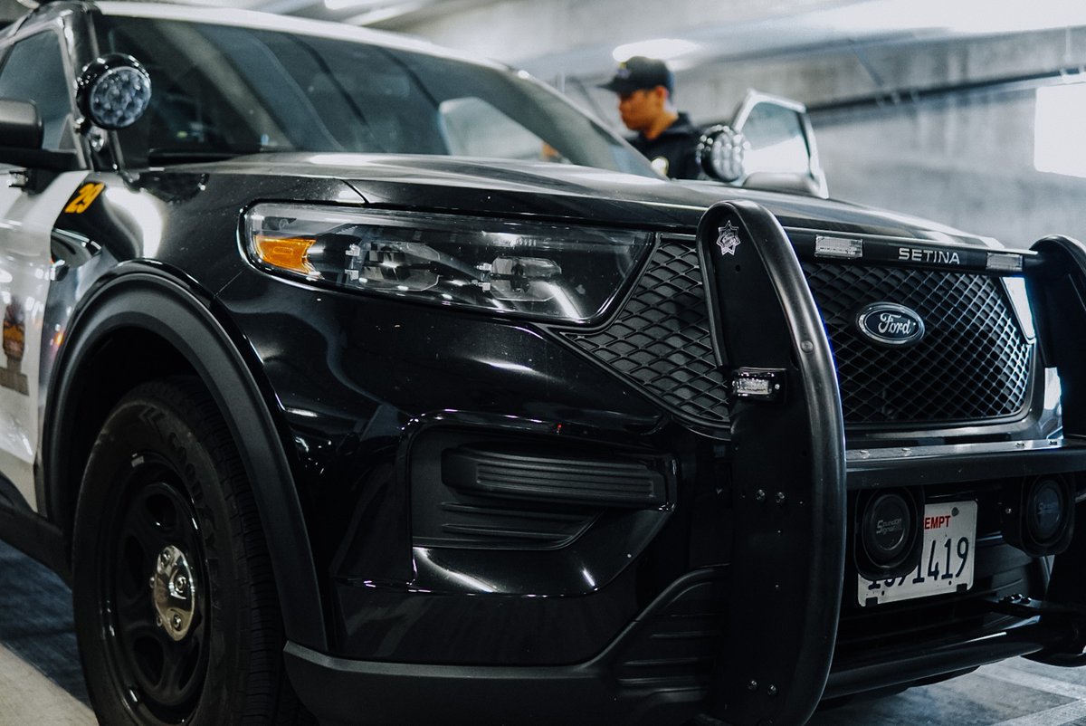 WE'RE HIRING POLICE OFFICER (RECRUIT &amp; LATERAL)!
Salary: $63,219 - $102,028 annually
Recruitment closes June 30, 2021
We are accepting applications for Police Officer - Entry Level and Lateral Police Officer!
Apply here: bit.ly/3yhnmXg
Make a difference. Join CVPD.