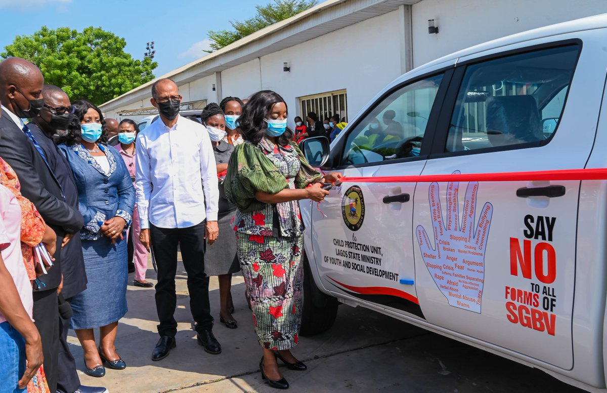 JokeSanwoolu's tweet photo. Today, we presented three utility vehicles to critical agencies of government as part of efforts to ramp up their capacities to adequately fight rape, defilement, child abuse and all forms of Sexual and Gender-Based Violence #SGBV in the state.

Details👇 https://t.co/ZOpz92kEQy https://t.co/kbW03UGmz3