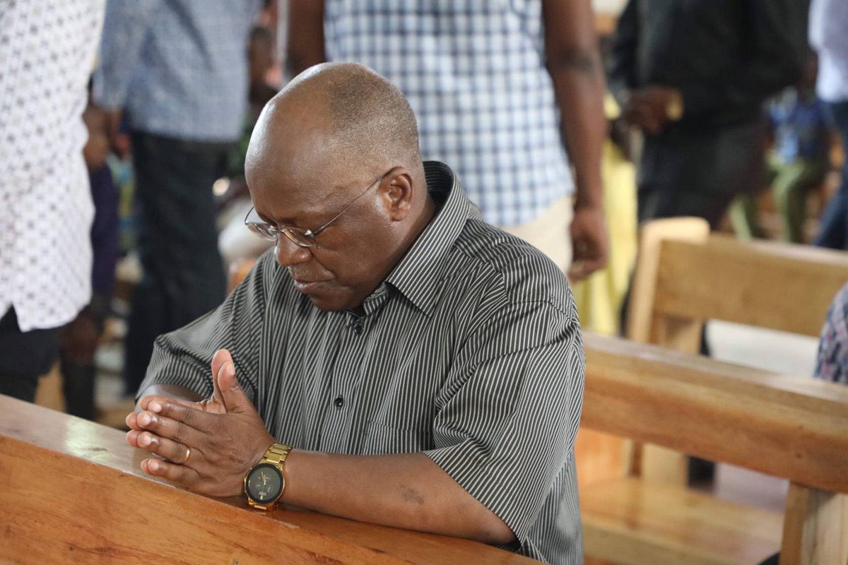 ClubMagufuli's tweet photo. “Kabla jogoo hajawika leo, utanikana mara tatu.” #RIPMagufuli https://t.co/kwV3GBJenl