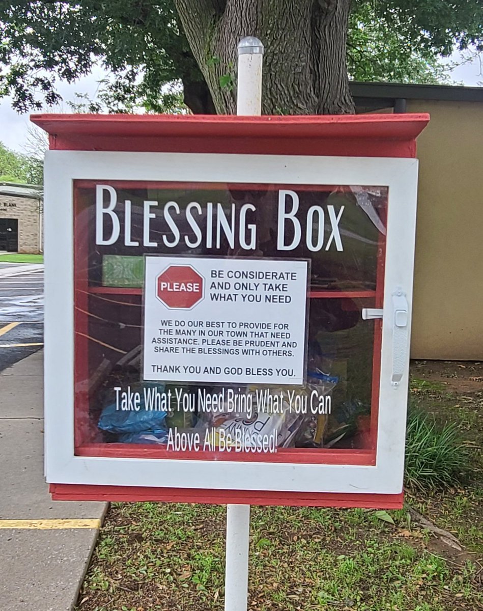 OUbowers's tweet photo. #BlessingBoxes for the month of May are done! Kids will be out of school for summer this week. Might have to visit them a few extra times!!! 🌞 https://t.co/nOYhvEyUiY
